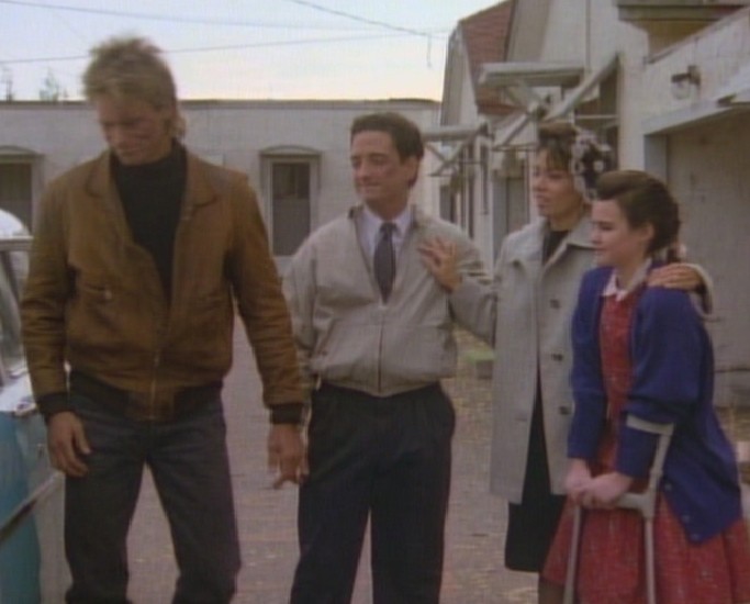 Angus MacGyver Trucs et Astuces - 6x09 Am�res R�coltes - 4